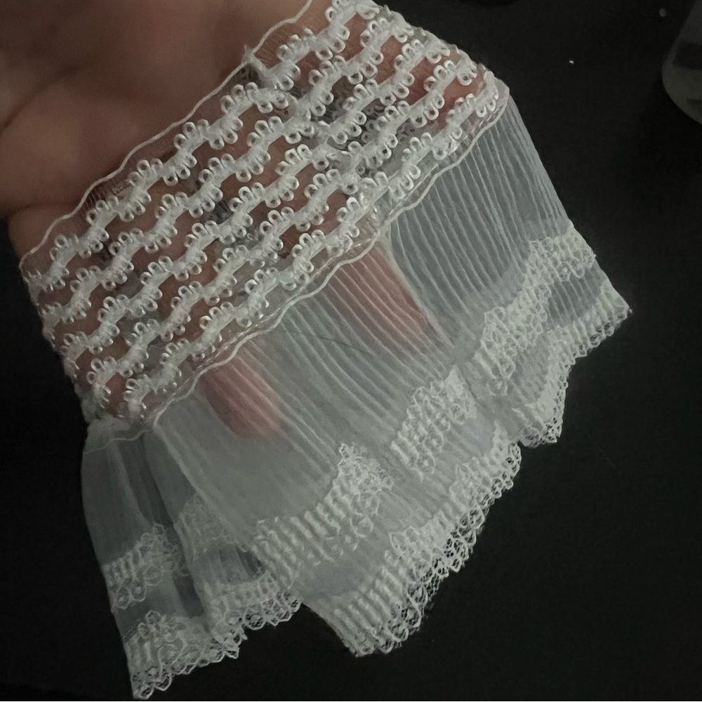 🎀 Ruffle Cuffs 🎀 - Picture 4 of 6
